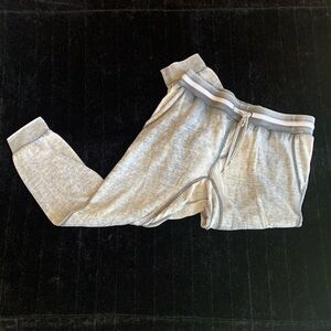 Men’s Gray Stretch Polyester / Cotton Blend Joggers with Back Pocket Size Large